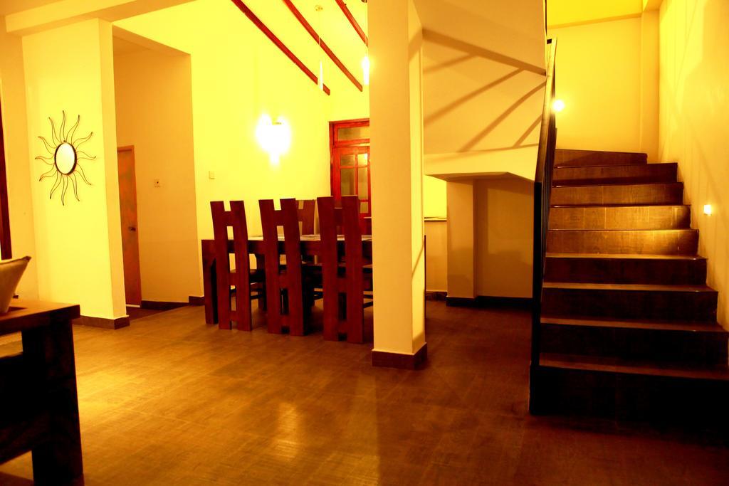 Oak Residencies Villa Kiribathgoda Room photo