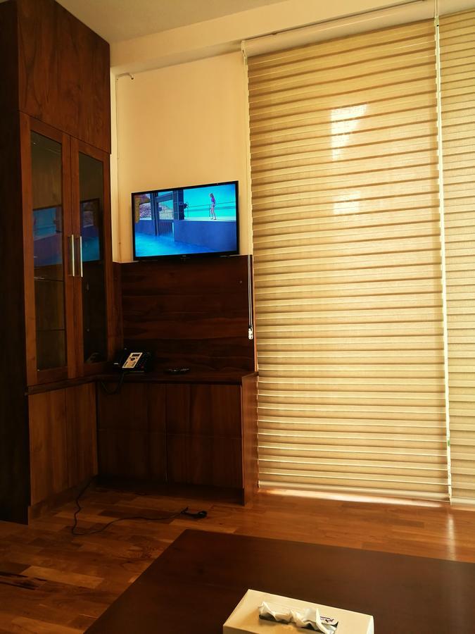Oak Residencies Villa Kiribathgoda Exterior photo
